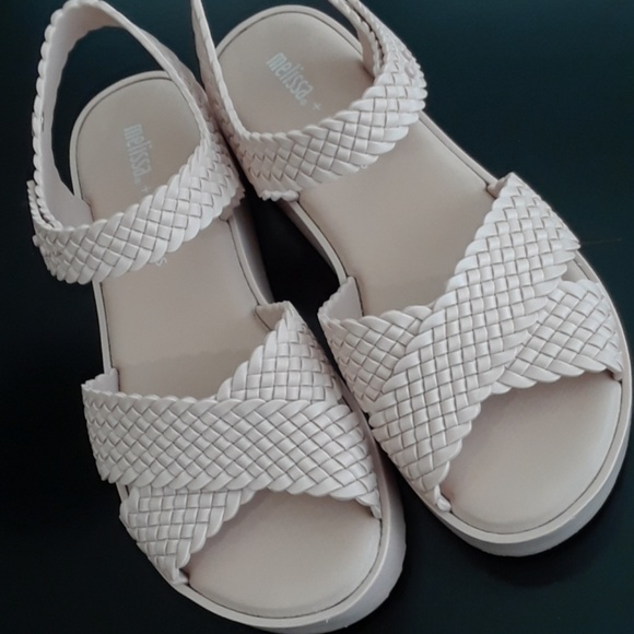 MELISSA + SALINAS...SCENTED SANDALS.. - Picture 8 of 8